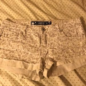 Purple flower shorts size 5